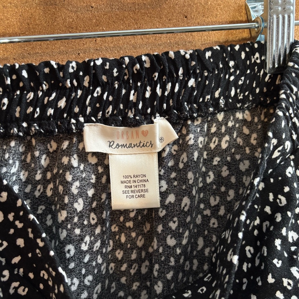 🔆BUNDLE: Black + White Skirts (2) - Picture 3 of 7